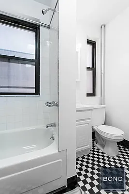 Rented by Bond New York | media 43