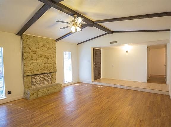4th image of 4114 Mayflower Dr