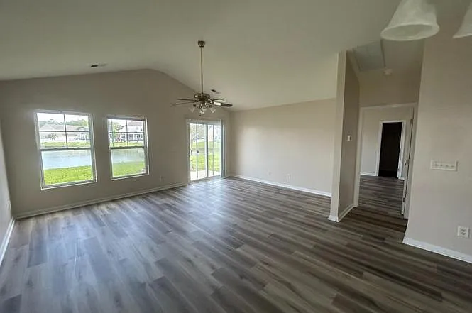 447 Palm Frond Dr — Photo 9