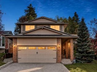 40 W Silver Ridge Ct NW, Calgary, AB T3B 4V5