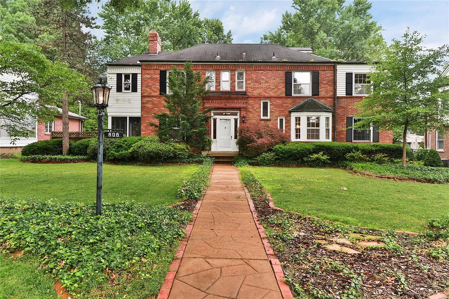 808 Hawbrook Rd photo 1
