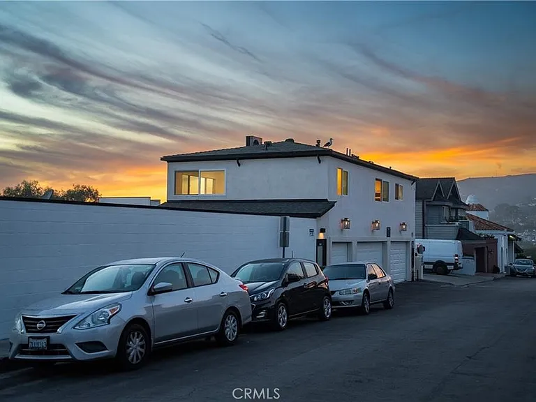 577 S Ramona Ave #E — Photo 33