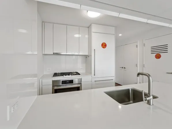 99 Hudson Street image 18 of 35