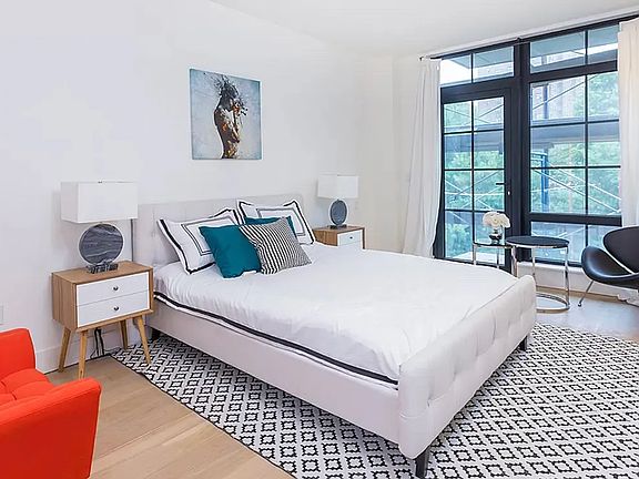 5th image of 25 Bruckner Blvd APT 4K