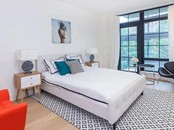 25 Bruckner Boulevard image 5 of 12