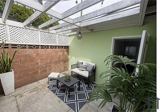 2108 E Avenue Q6 — Photo 5