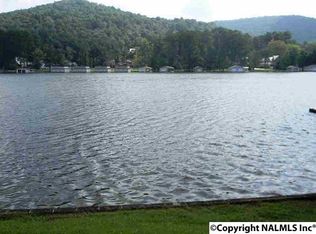 696 Honeycomb Rd, Grant, AL 35747