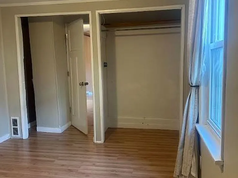 2214 California St NE — Photo 33