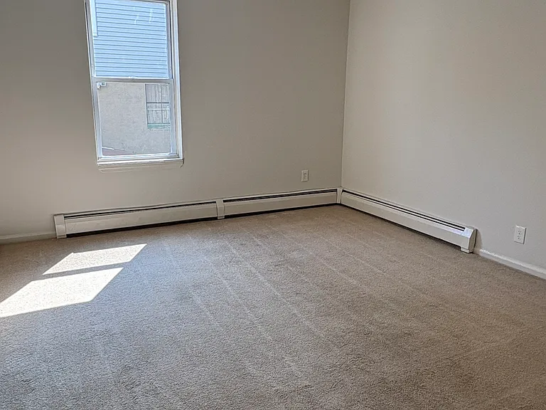 18 Clearview St #1 — Photo 6