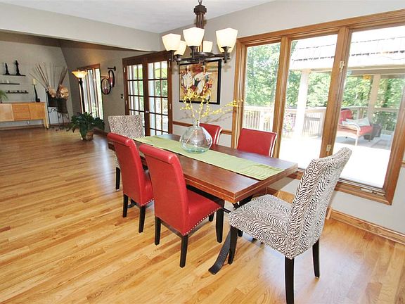 5th image of 8082 Harvest Hill Dr