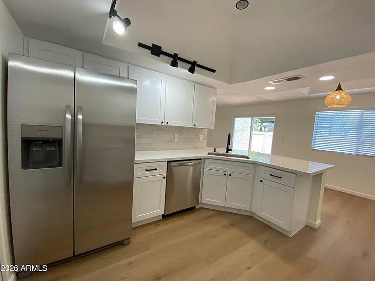 6746 W Ruth Ave — Photo 6
