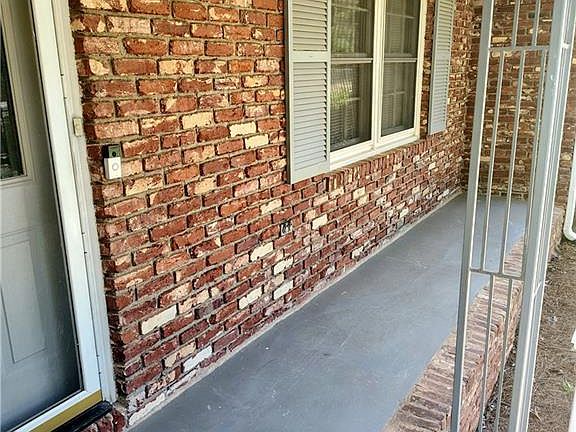 3rd image of 4080 Somerled Trl