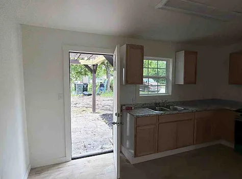 602 S 26th St — Photo 11