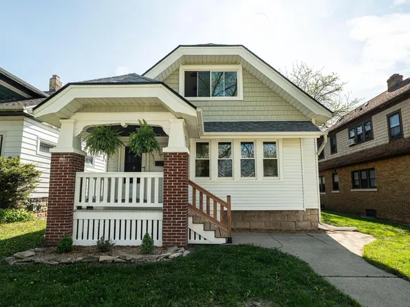 2372 North 64th STREET, Wauwatosa, WI 53213