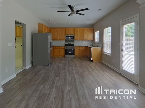 5th image of 10629 Mountain Springs Dr