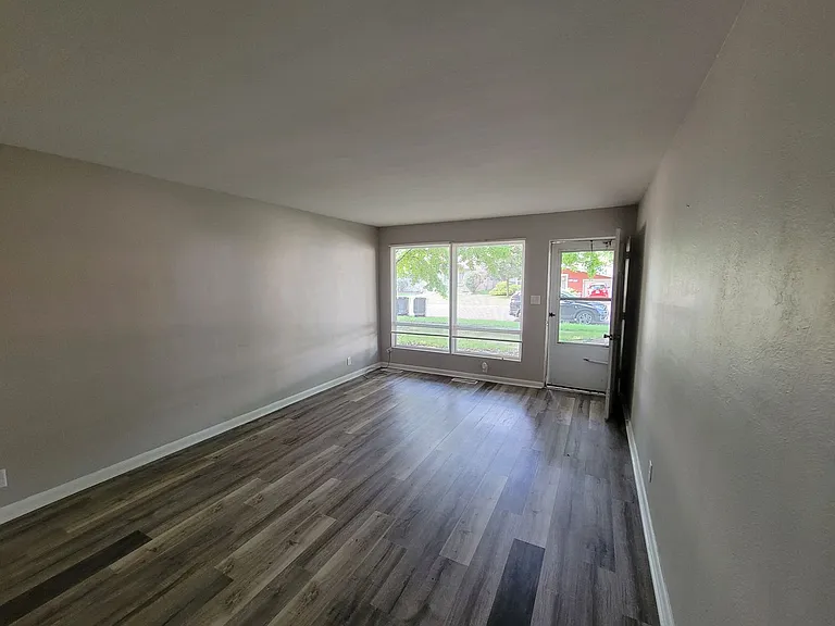 1308 Chestnut St — Photo 6