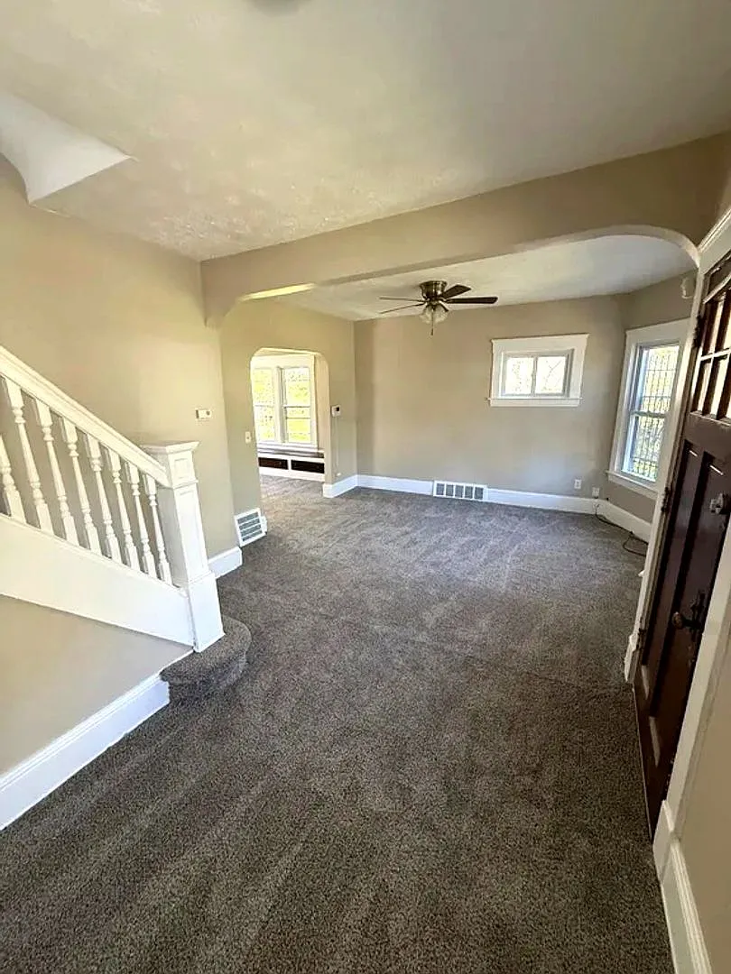 Charming Renovated Single-Family Home with Spacious Layout — Photo 1