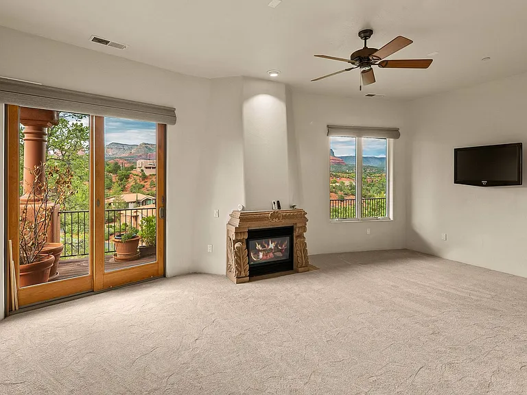 227 Les Springs Dr — Photo 25