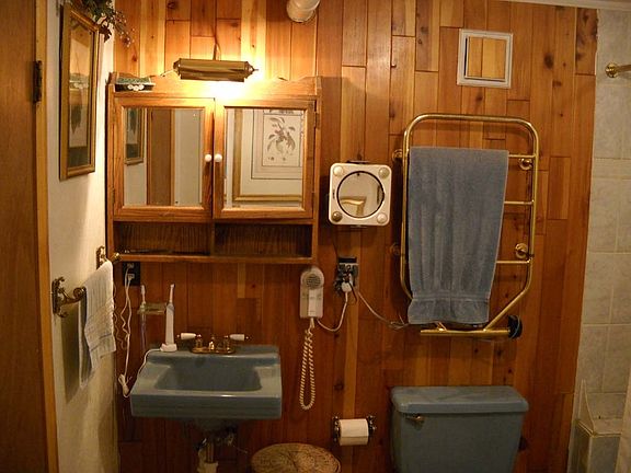 Copper Spur Lower Bath