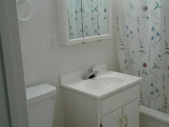 2nd image of 73116 El Paseo Dr