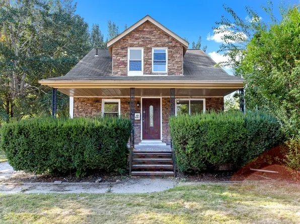 28649 John Hauk St, Garden City, MI 48135
