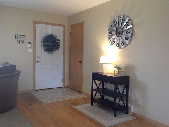 3rd image of 5012 Dundee Cir