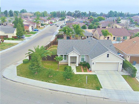 2nd image of 2223 S Villa Ave