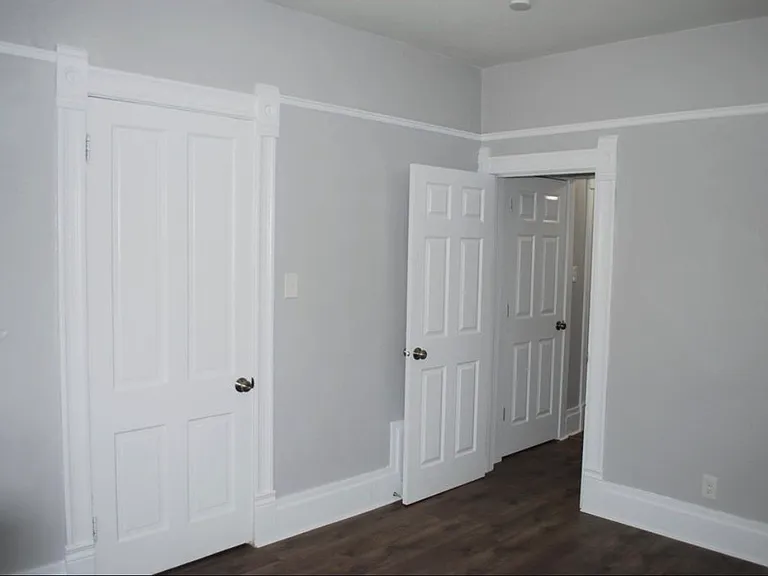 711 E Platte Ave #1 — Photo 7