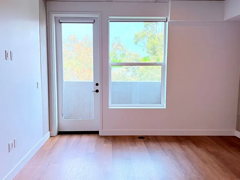Rainford Apartments — Photo 17