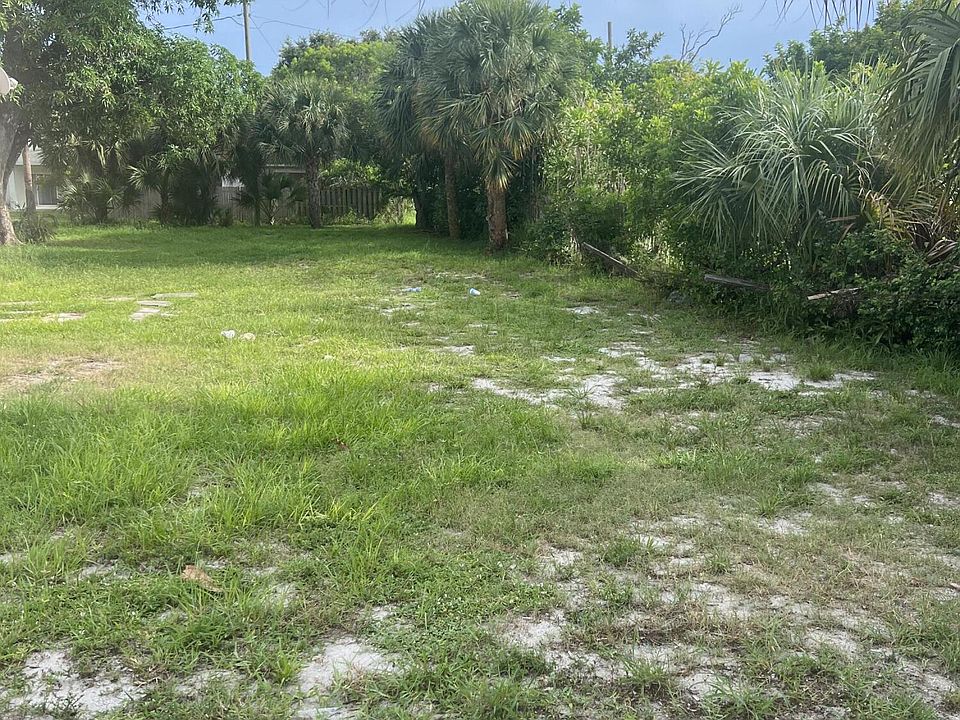 1st image of 1020 Palm Beach Lakes Boulevard