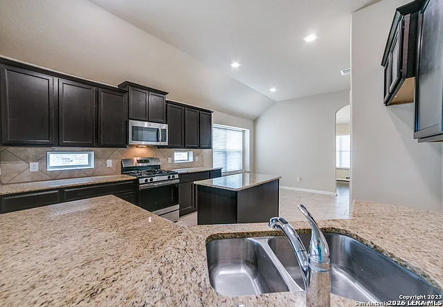 5034 Italica Rd — Photo 2
