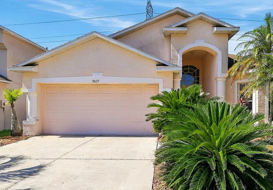 9027 Egret Cove Cir