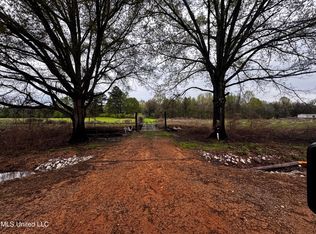 4595 Lucius Taylor Rd, Como, MS 38619