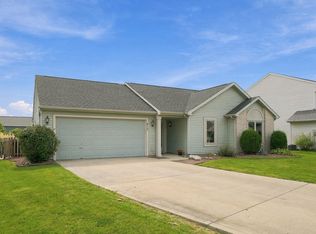 410 Rampart Dr, Fort Wayne, IN 46845