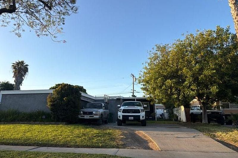 1st image of 15528 Midcrest Dr