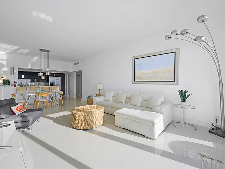 19370 Collins Ave #Penthouse 14 — Photo 6