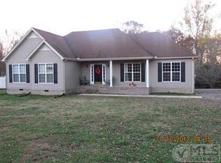 390 Pine Grove Rd, Smithville, TN 37166