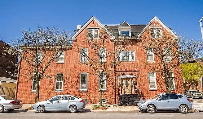 2 bed, 1200 sqft, $1,950 — Photo 1
