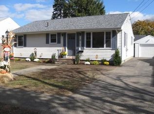 66 Acorn St, New Bedford, MA 02740