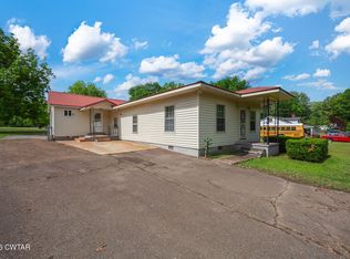 60 Oak Grove Rd, Jackson, TN 38301