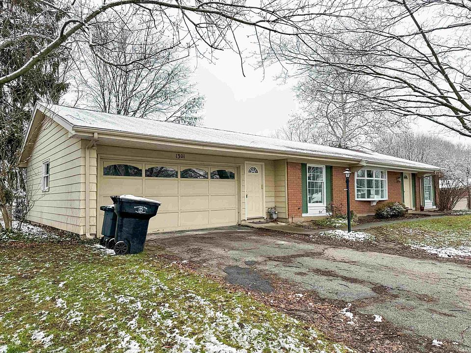 1st image of 1301 Hampshire Dr