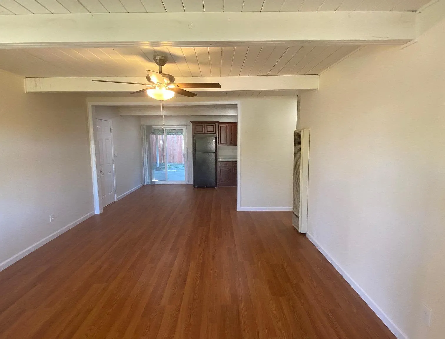 3 bed, 966 sqft, $2,745 — Photo 4