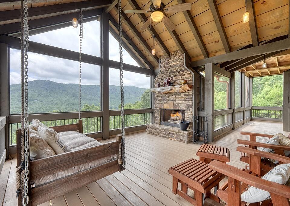 1st image of 561 Deer Crest Rd