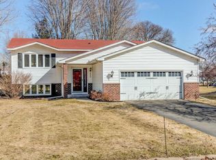 8004 Delano Way, Inver Grove Heights, MN 55076