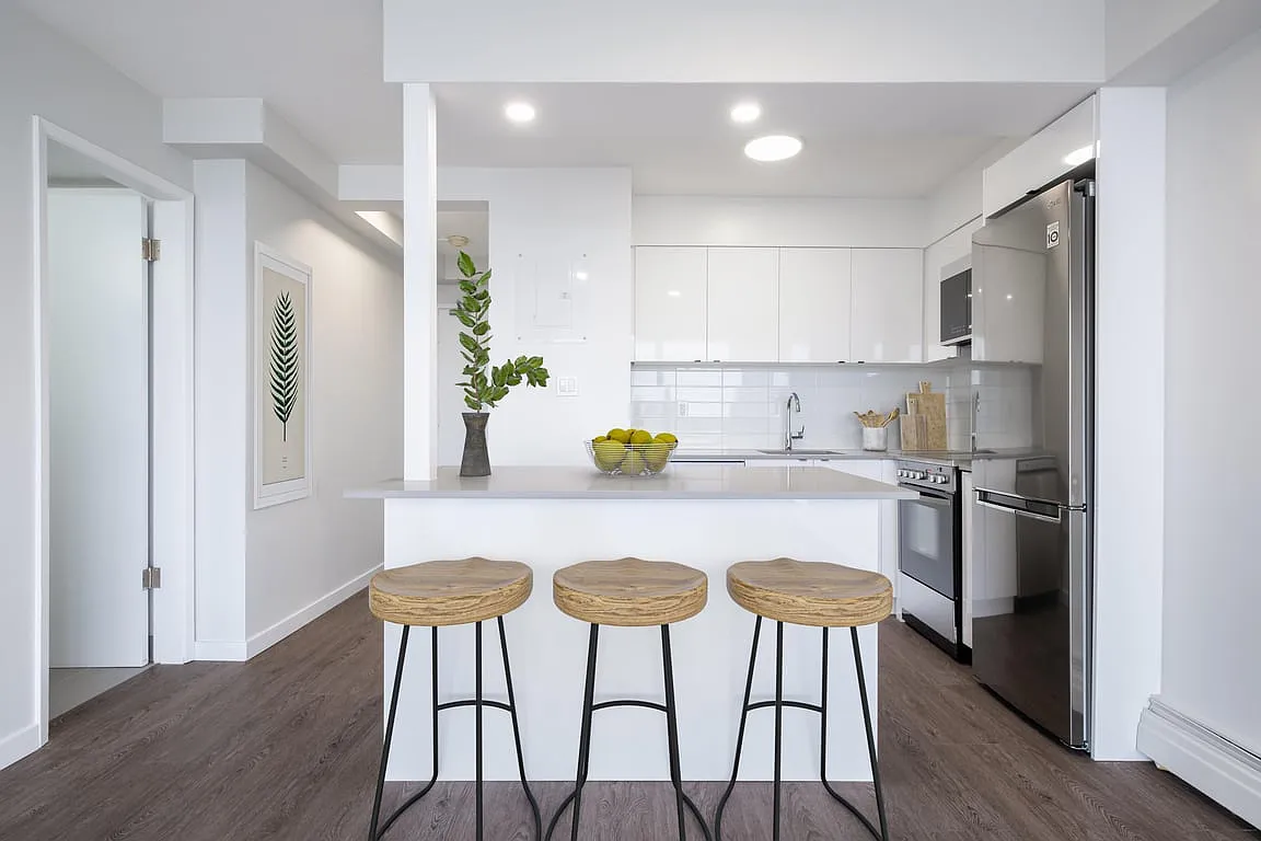 1251 Jervis St #1473641 photo 1