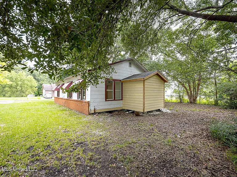 4406 Richard St — Photo 33