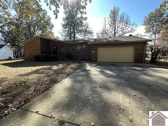 1st image of 245 Tudor Blvd