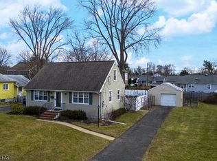 322 1st St, Middlesex, NJ 08846