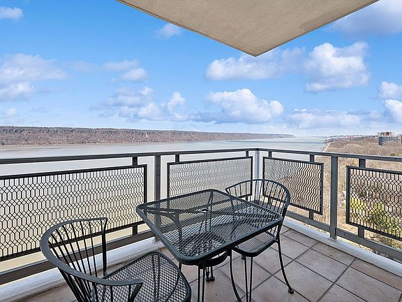 4th image of 2621 Palisade Ave APT 14C
