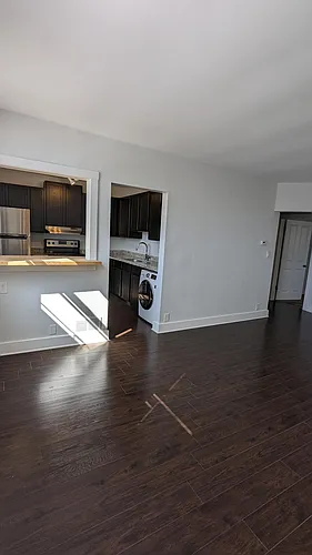 52 1/2 E 5th Ave #D Photo 1